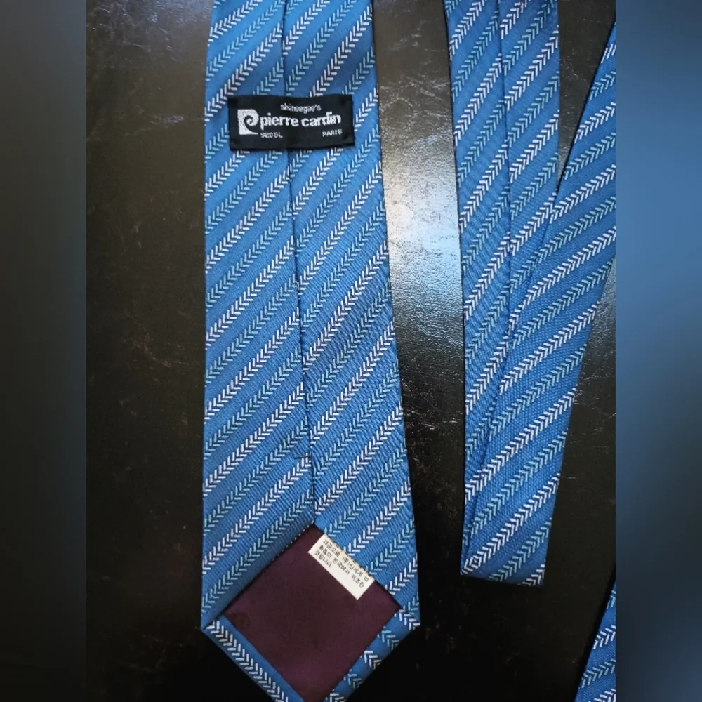 Men's Pierre Cardin Blue‎ Striped Silk Tie - Picture 5 of 6
